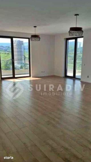 Apartament cu 4 camere decomandat în Zorilor
