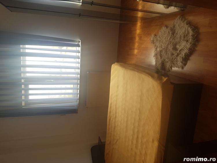 Apartament cu 3 camere decomandat în Traian