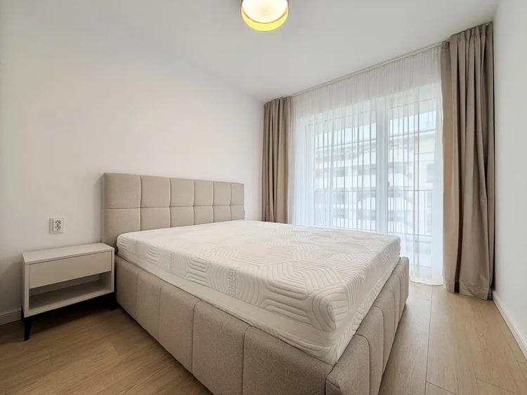 Apartament cu 2 camere semidecomandat, mobilat în Florești