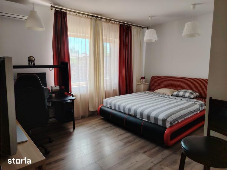 Casă cu 4 camere cu Teren 590 Mp în Balotești