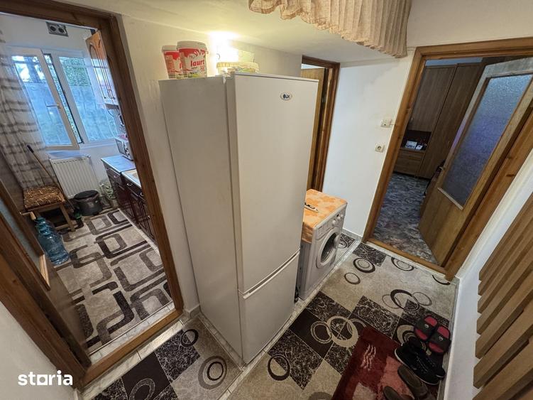 Apartament 2 camere zona Km 4 5 cu Centrala ?i Boxa - 1