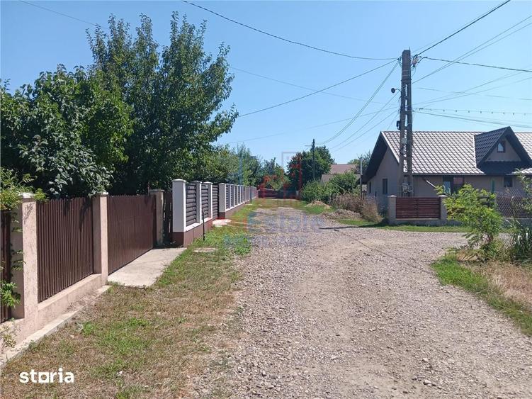 Teren de 949 mp, în Popricani