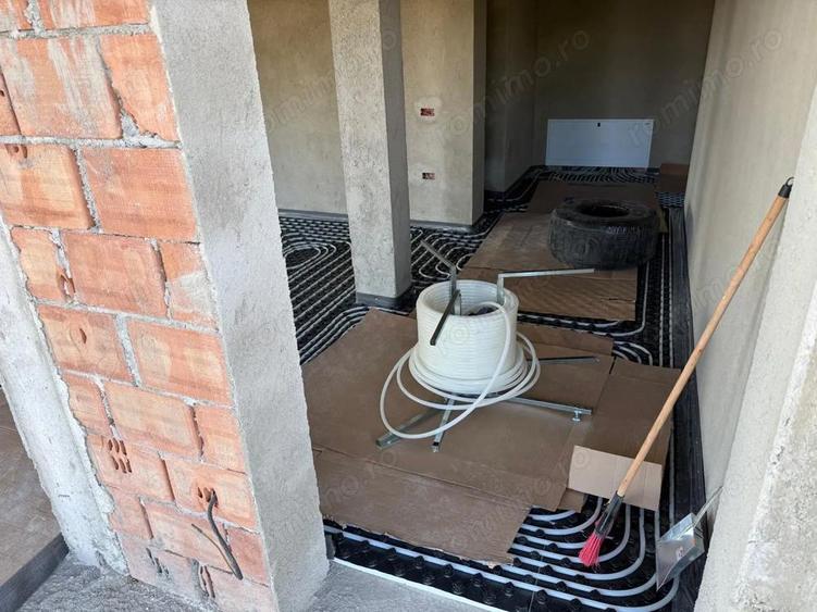 Casă cu Teren 530 Mp în Central