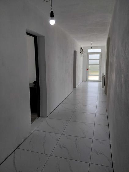 Casă cu 3 camere în Bălnaca