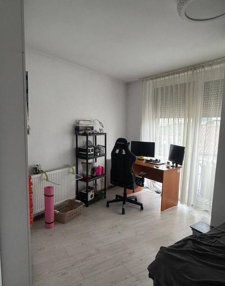 Apartament nou cu 3 camere situat la etajul 1, finisat modern, mobilat si utilat, cu garaj, zona E.G - 1