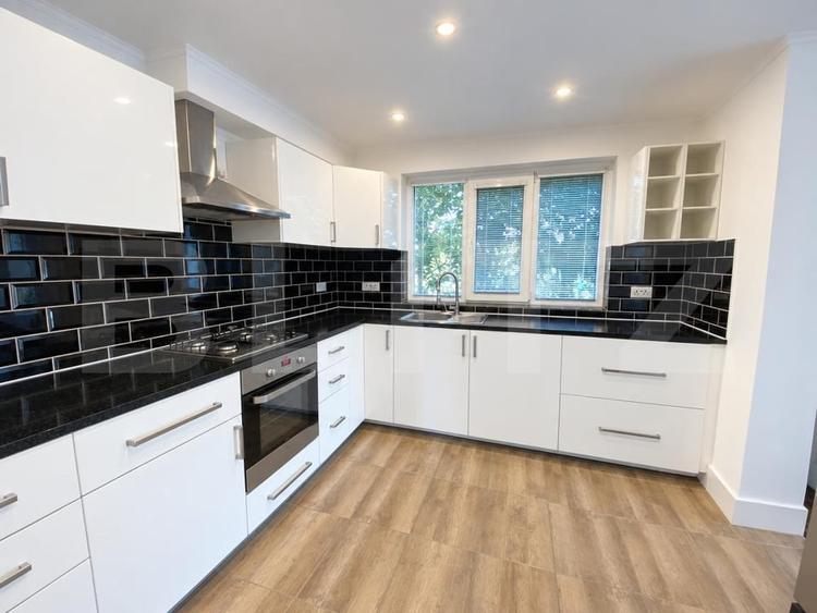 Duplex cu 4 camere cu Canalizare în Ciarda Roșie