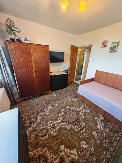 Apartament cu 3 camere decomandat în Brâncoveanu
