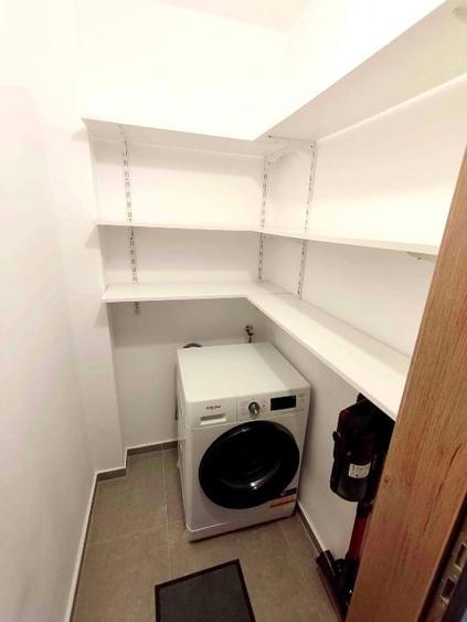 Apartament cu 2 camere decomandat în Tractorul
