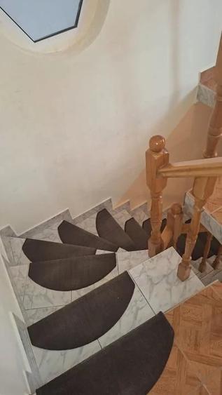 Casă cu 5 camere cu Teren 219 Mp în Trivale