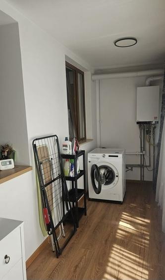 Apartament cu 2 camere decomandat în Pajura