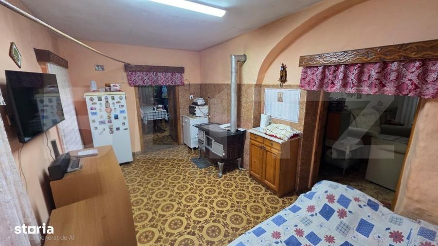 Casă cu 4 camere în Șieu