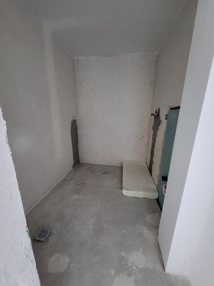 Apartament cu 3 camere decomandat în Dumbrăvița