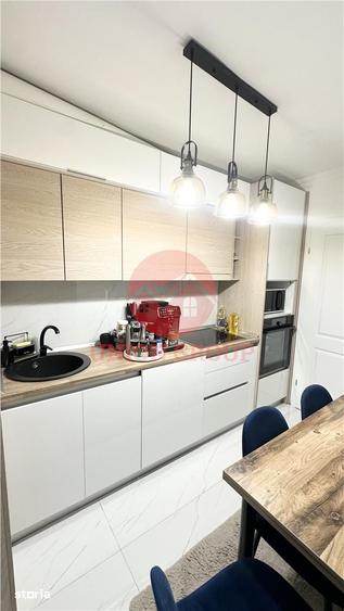 Apartament cu 4 camere în Tomis Nord