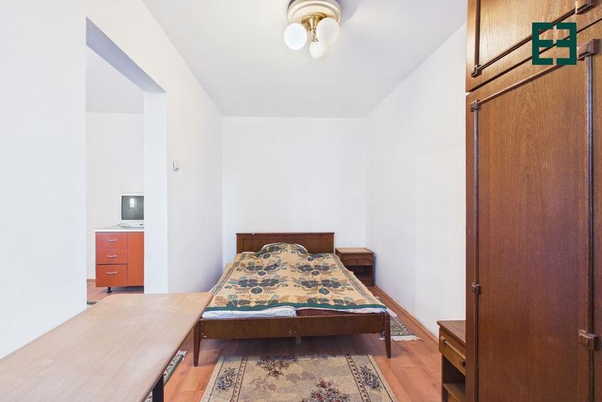 Apartament cu 2 camere semidecomandat în Intim