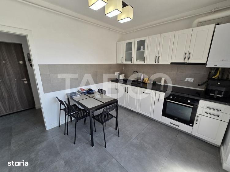 Apartament cu 4 camere decomandat în Central