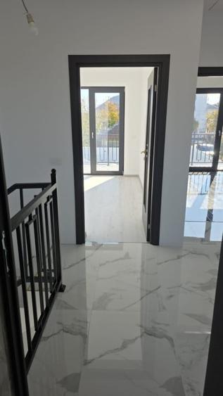 Casă individuală cu 4 camere cu Canalizare în Ovidiu