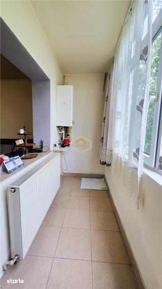 Apartament cu 3 camere semidecomandat în Micro 16