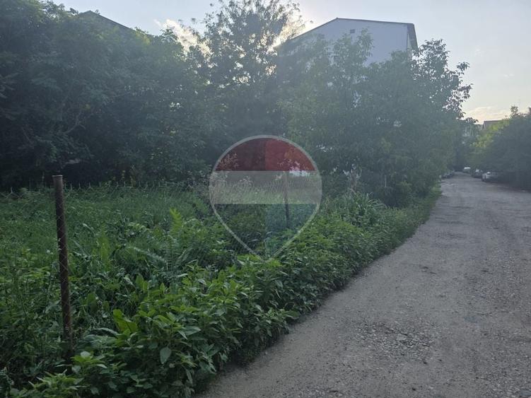 Teren Construcții intravilan de 330 mp, în Militari