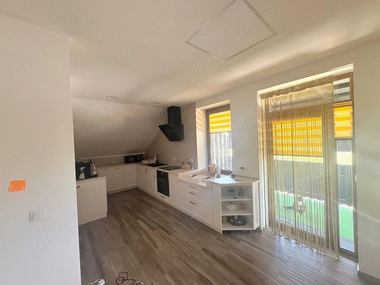 Spațiu comercial, de 600 mp, în Central