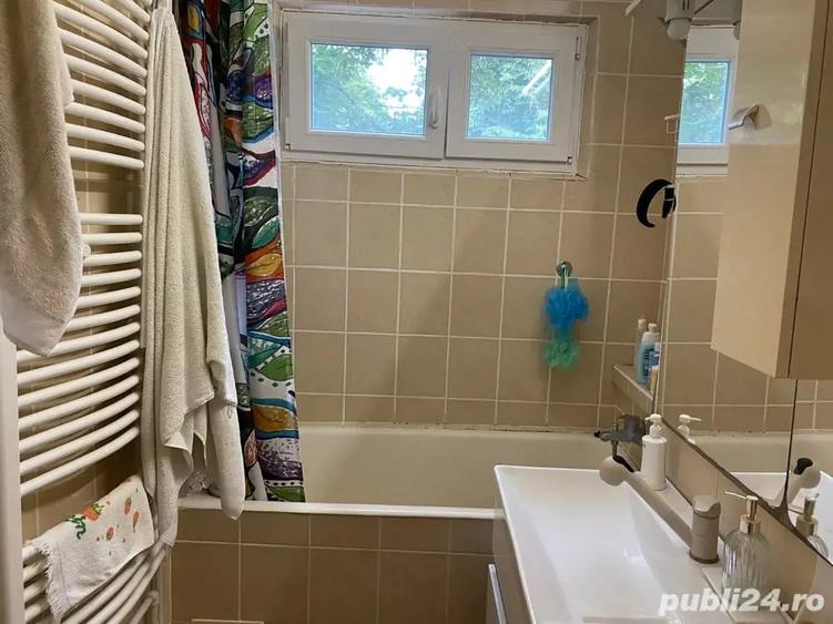 Apartament cu 3 camere în Tătărași