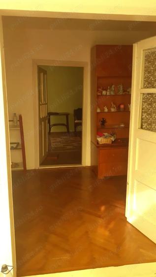 Casă cu 3 camere în Monumentului
