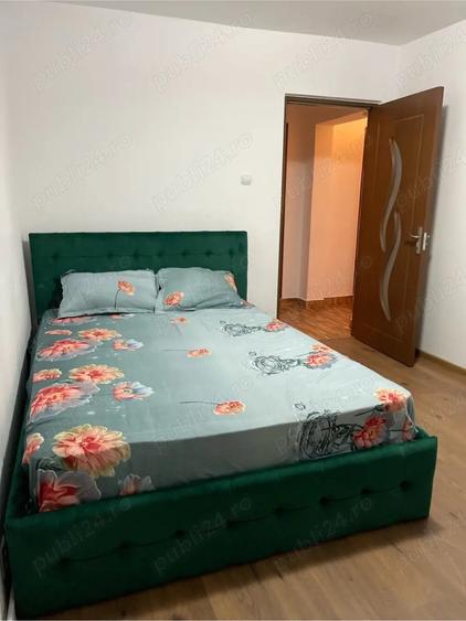 Apartament cu 3 camere decomandat în Micro 6