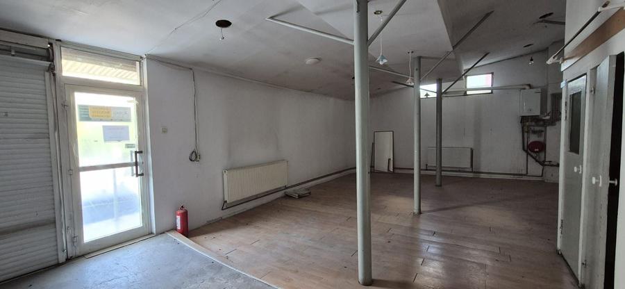 Spațiu comercial, de 240 mp, în Tudor