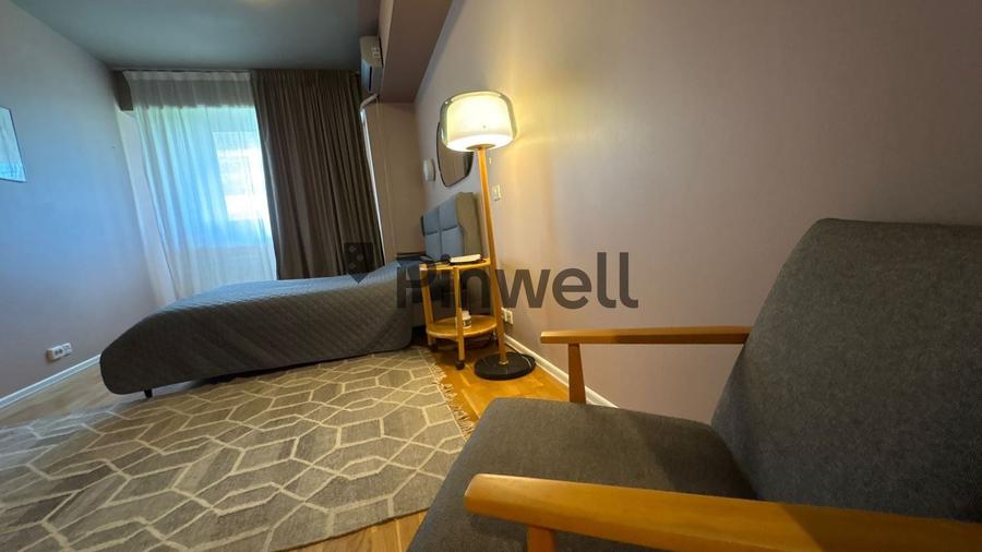 Apartament cu 3 camere semidecomandat, mobilat în Nord