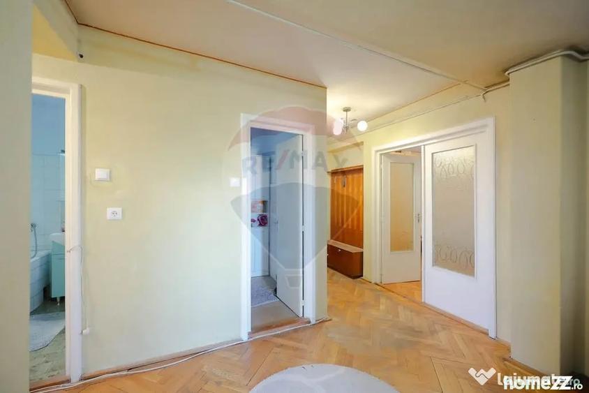 Apartament cu 3 camere decomandat în Ultracentral