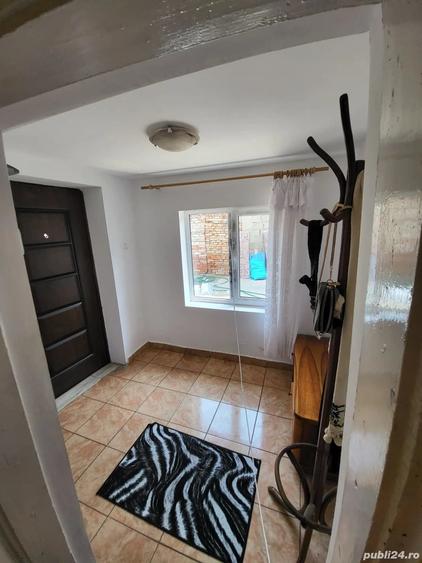 Casă cu 3 camere cu Teren 185 Mp în Central