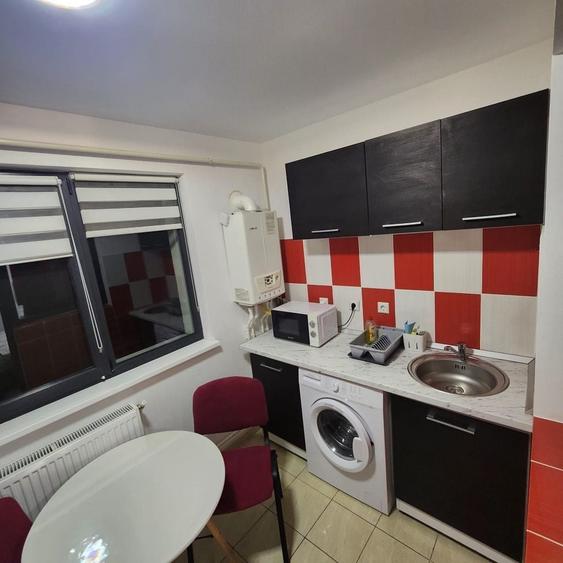 Vand garsoniera, etaj 4 cu lift, Hipodrom, capatul lui 2, blocul nou Concivia - 6