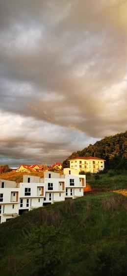 Apartament cu 2 camere decomandat în Florești