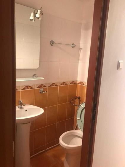 Camera disponibila in apartament de 3 camere pentru un baiat - 4