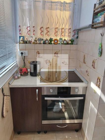 Apartament cu 2 camere semidecomandat, mobilat în Dâmbovița