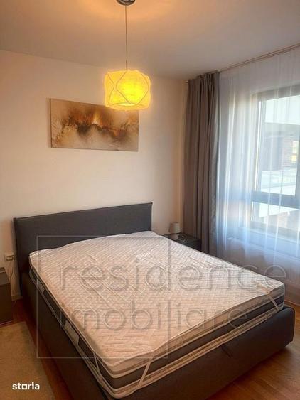 Apartament cu 3 camere semidecomandat, mobilat în Între Lacuri