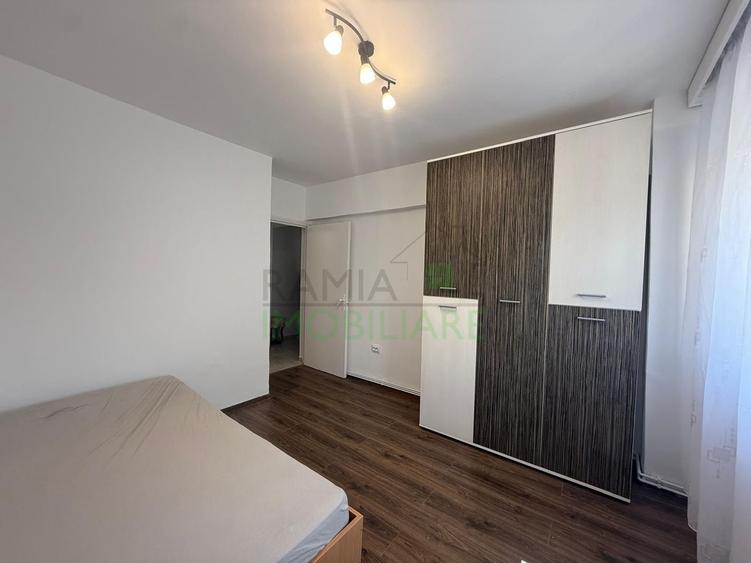 Apartament 3 Camere Decomandat, Etaj 1, Tractorul - 8