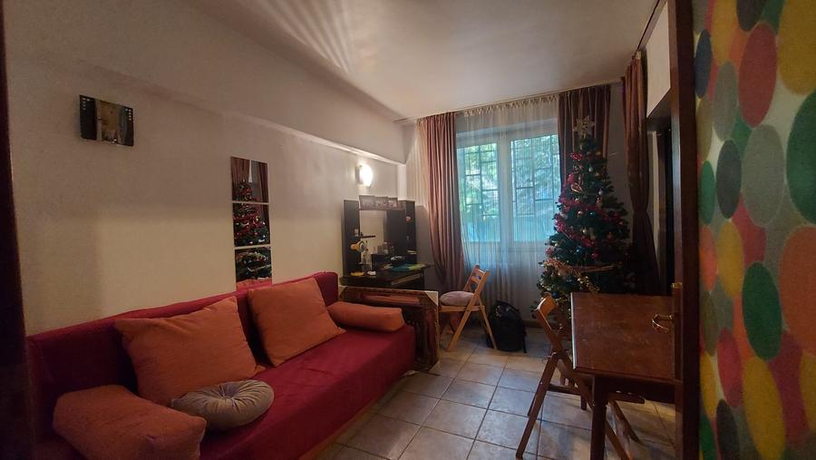 Apartament cu 3 camere decomandat în Tineretului