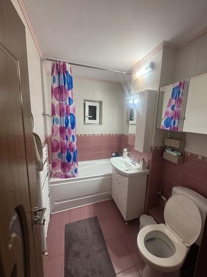 Apartament cu 2 camere semidecomandat în Unirii Nord