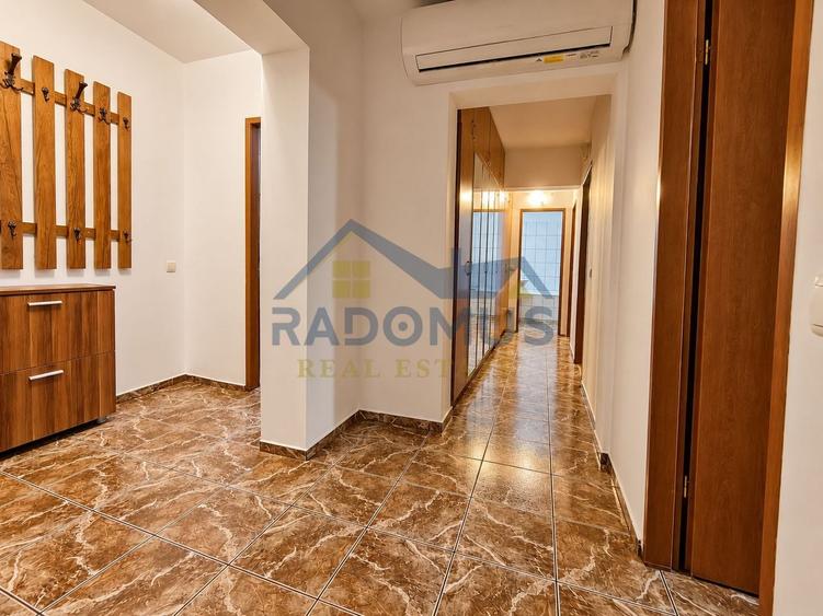 Apartament cu 3 camere decomandat, mobilat în P-ța Mihai Viteazu