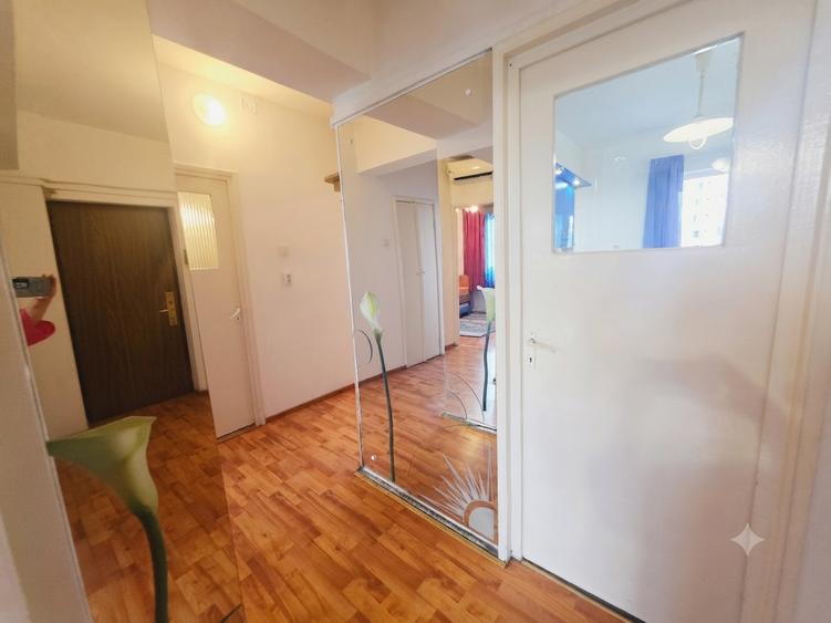 Apartament cu 3 camere decomandat în Astra