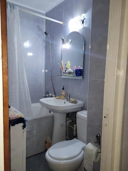 Apartament cu 2 camere decomandat în Drumul Taberei