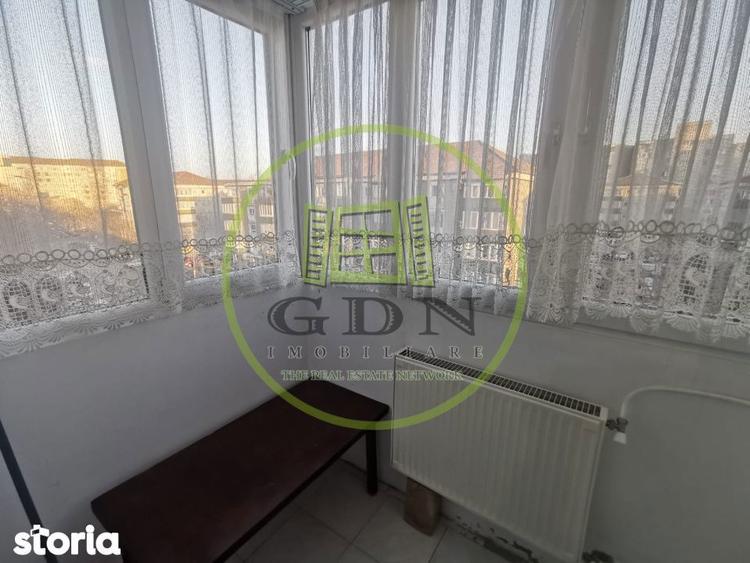 Apartament cu 3 camere decomandat în Decebal