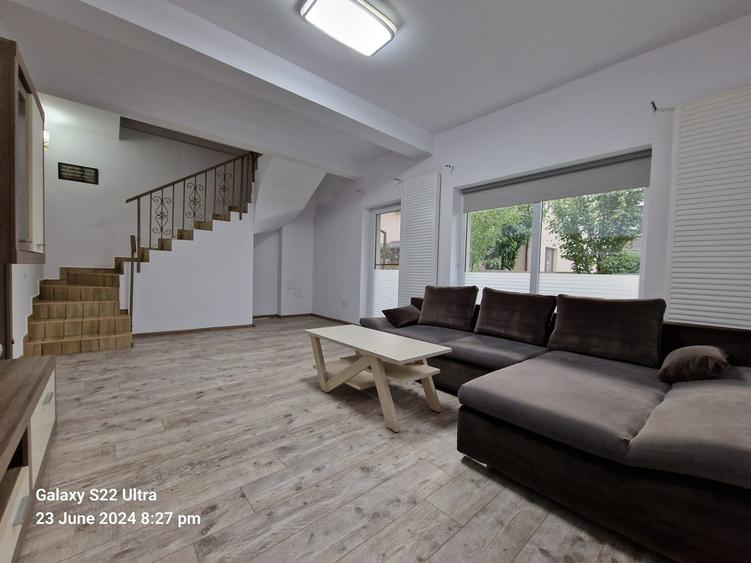 Casă cu 4 camere în Beba Veche