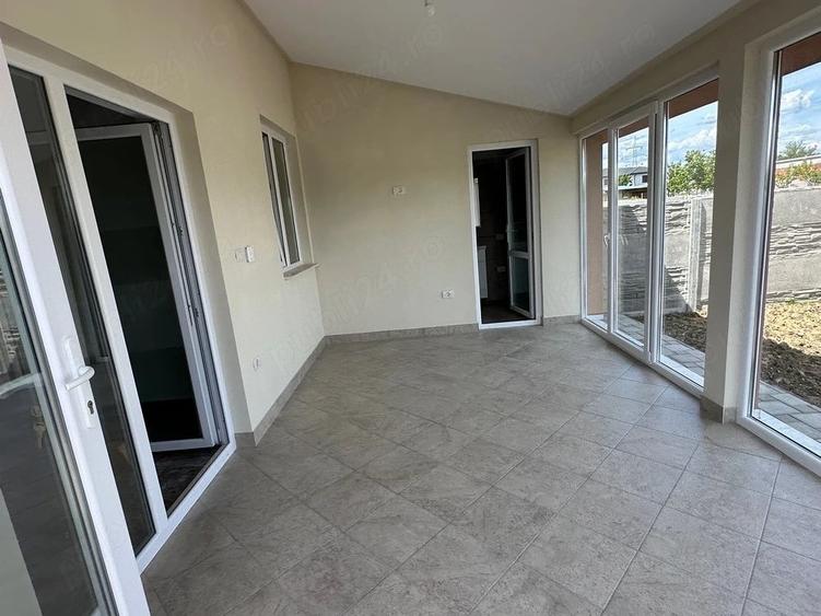Casă cu 4 camere cu Teren 600 Mp în Central
