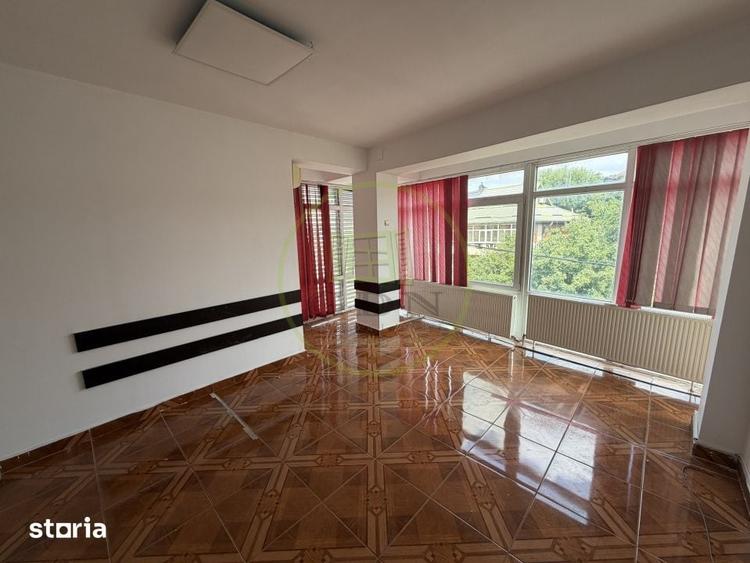 Spațiu comercial, de 307.85 mp, în 1 Mai