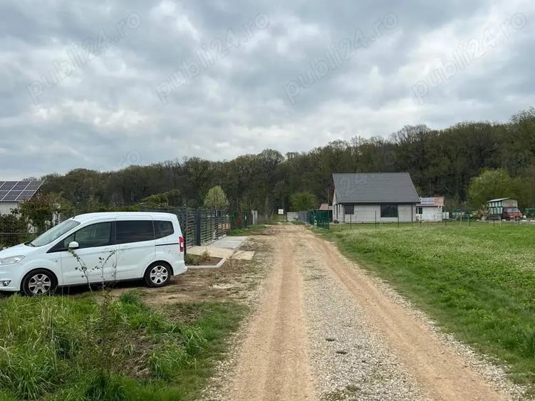 Teren de 1500 mp, în Ciolpani