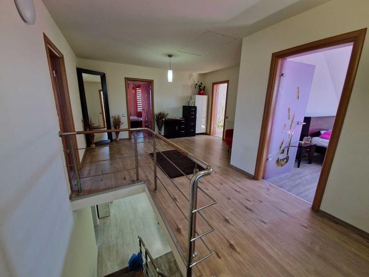 Casă cu 4 camere în Geamăna