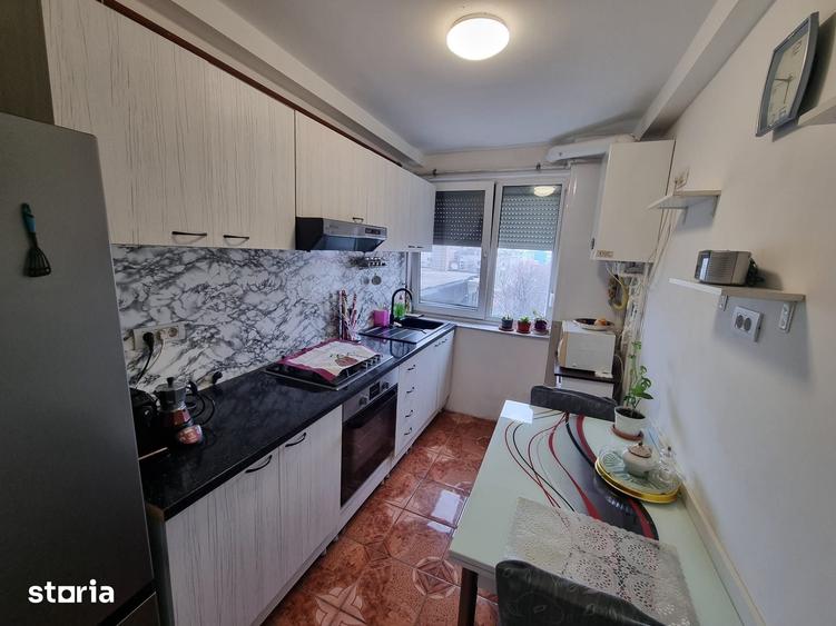 Apartament cu 2 camere semidecomandat în Central