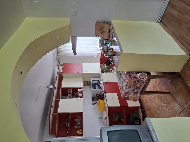 Casă cu 3 camere cu Teren 250 Mp în Trușești