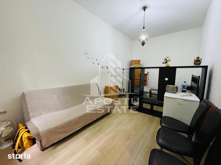 Casă cu 1 camere cu Teren 100 Mp în Central